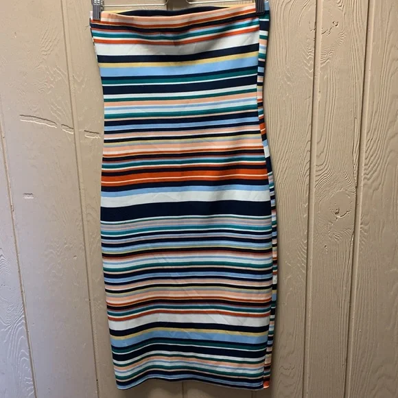 Derek Heart Dress - Picture 6 of 10